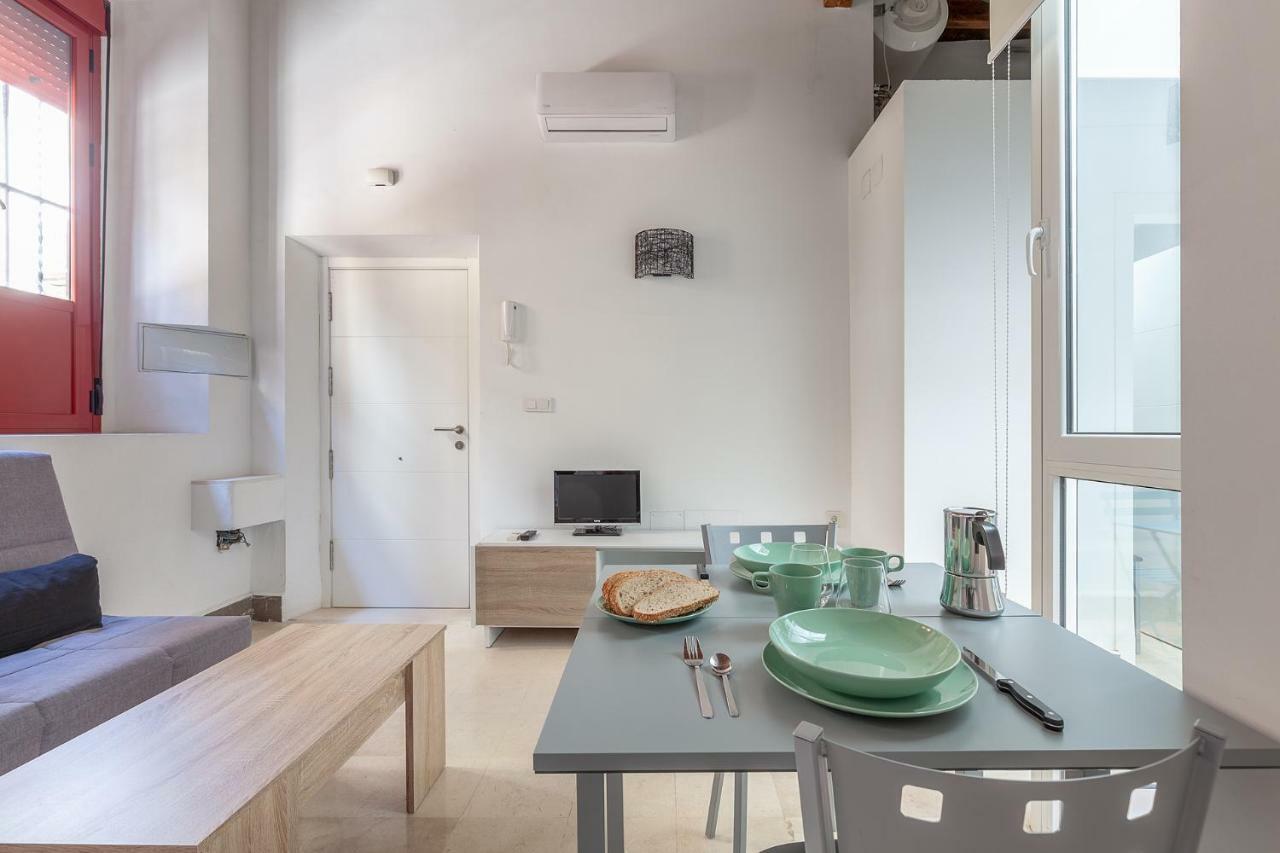 Apartament Pasaje De Amores Der - Descanso En Casa Y Vida Cultural Y Monumentos 4 Px Sewilla