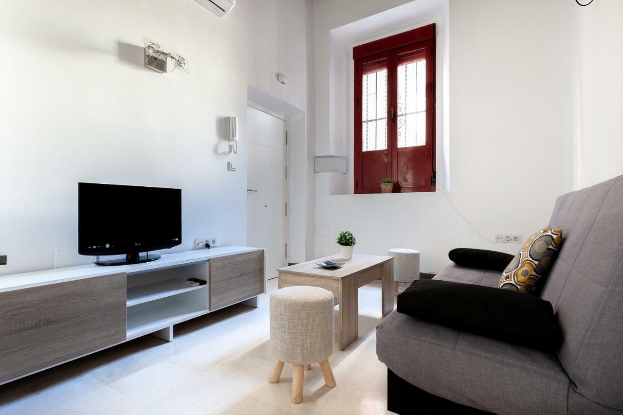 Apartament Pasaje De Amores Der - Descanso En Casa Y Vida Cultural Y Monumentos 4 Px Sewilla